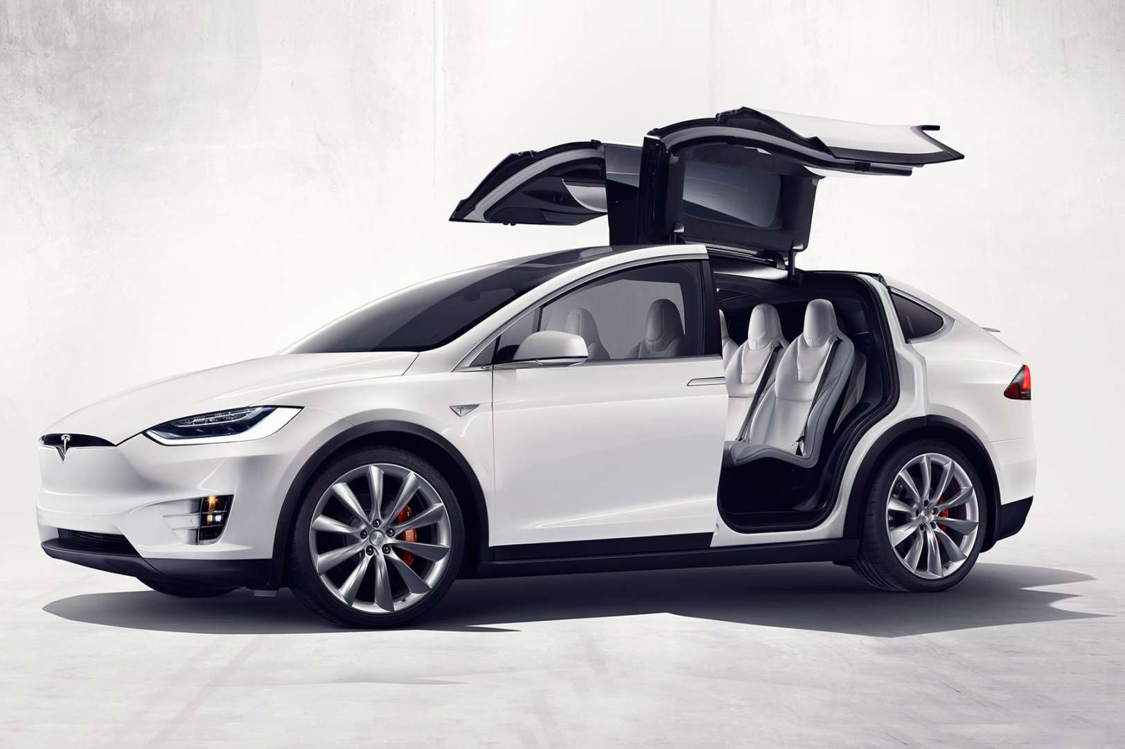 Tesla Model X P100DL Performance : la plus grande réussite d’Elon Musk ?